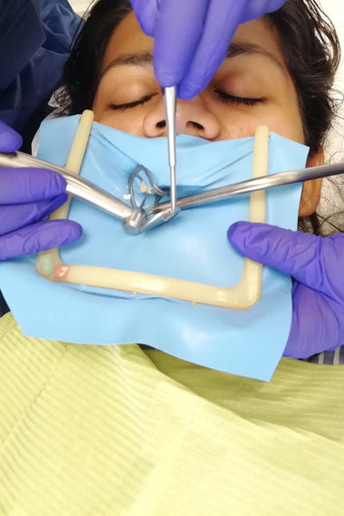 Eyector semi recto de acero (asistente - endodoncia)